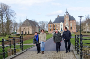 'Bolcken' op de terugweg: vader, zoon, echtgenote en tante (Foto: Bert Jan Nijhuis)